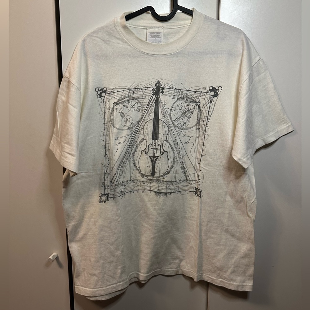 LES MUSIQUE DES SPHERES ZOE PAUWELS HERMES DESIGN TEE